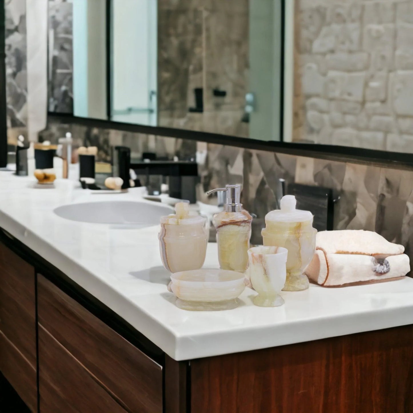 5-Piece bathroom Accessories Set of White Onyx - Nature Home Decor