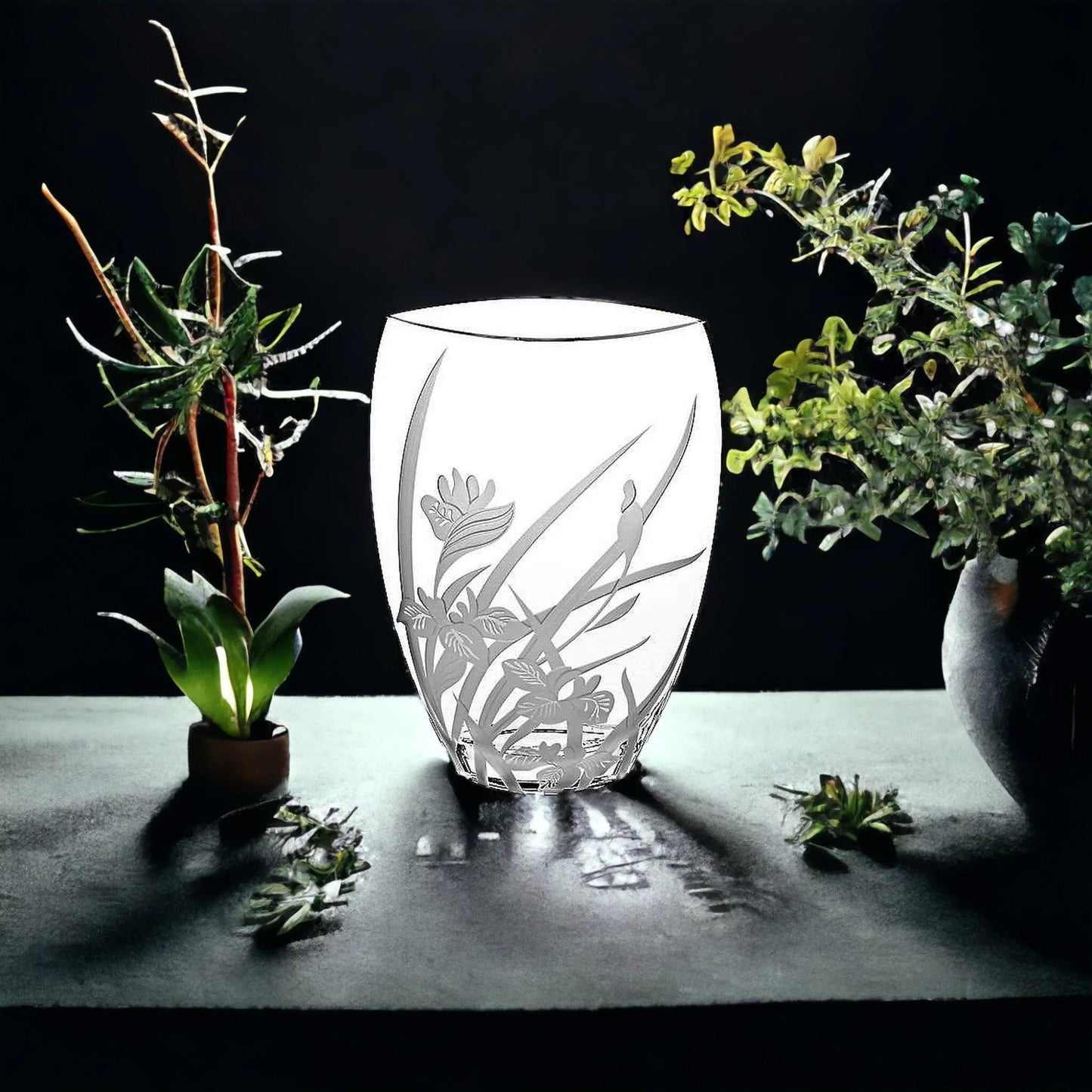 Decorative Vase - 12-inch Crystal Everglade Design - Nature Home Decor