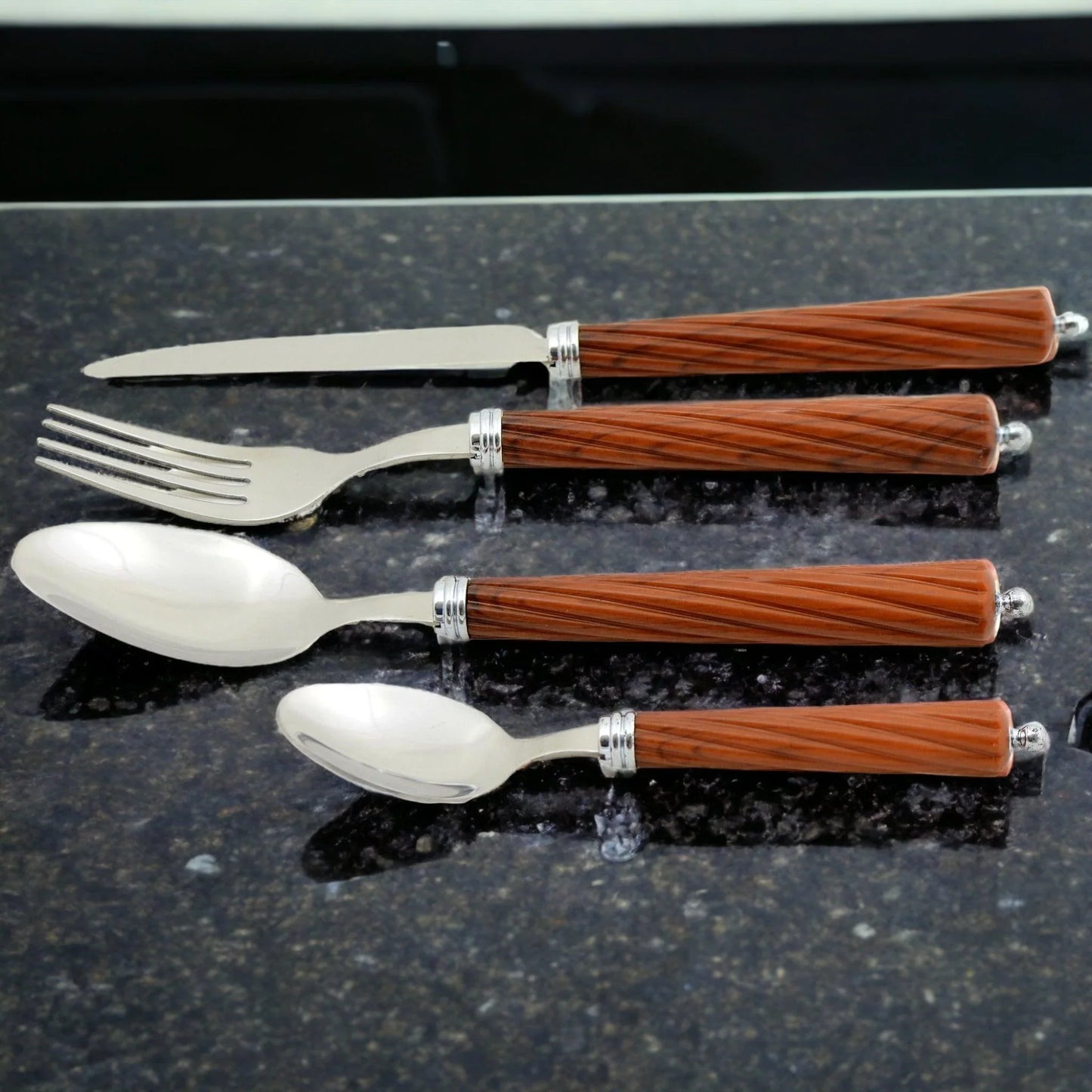 Flatware with Wood Handles - Nature Home Decor