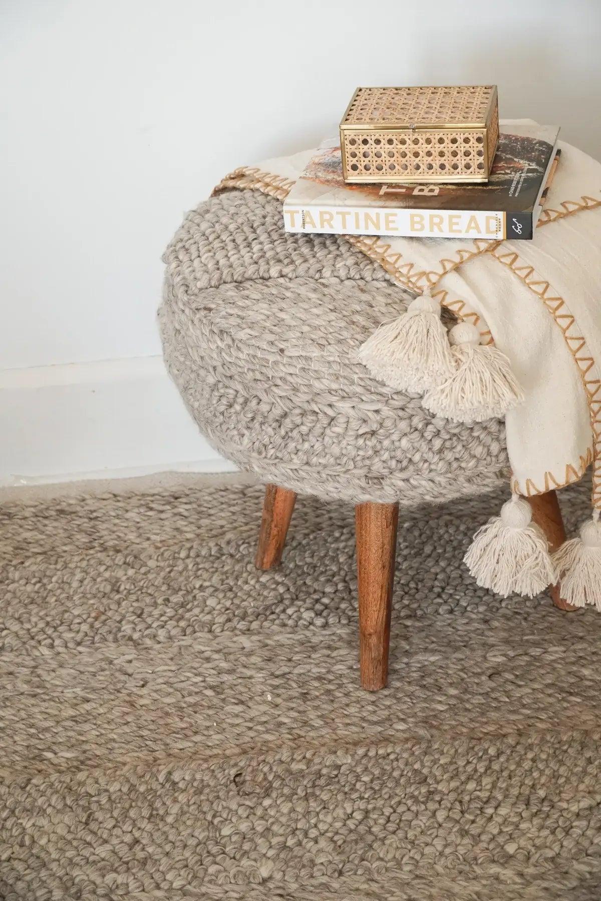 Hand-woven Textured Rug - Nature Home Decor